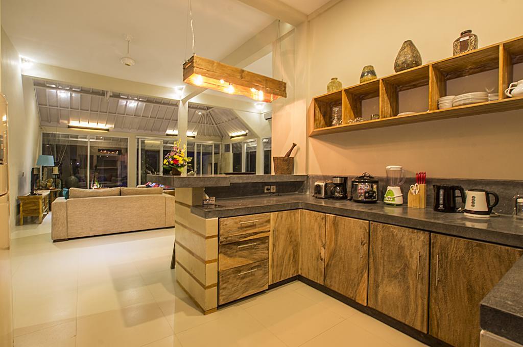 Villa Arushi Seminyak Exteriör bild